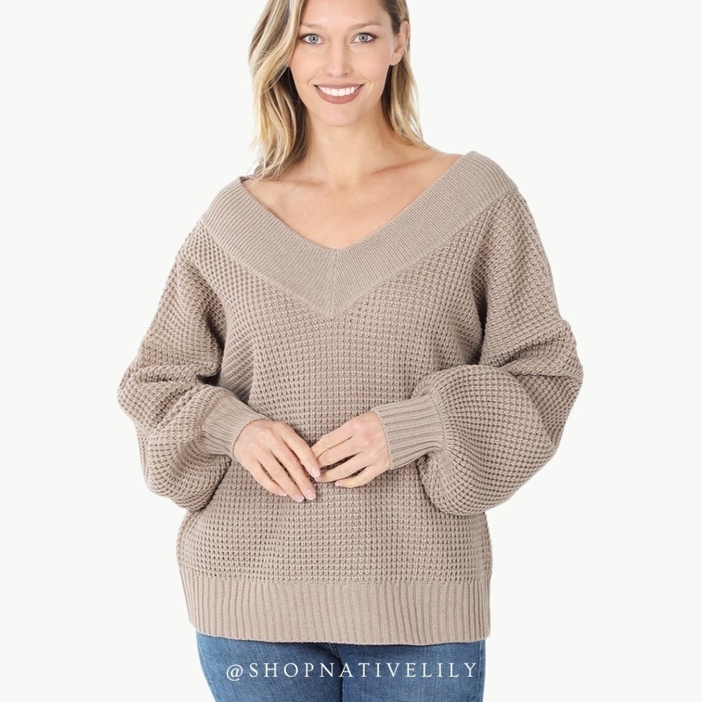 Zenana Outfitters Tan V-Neck Sweater